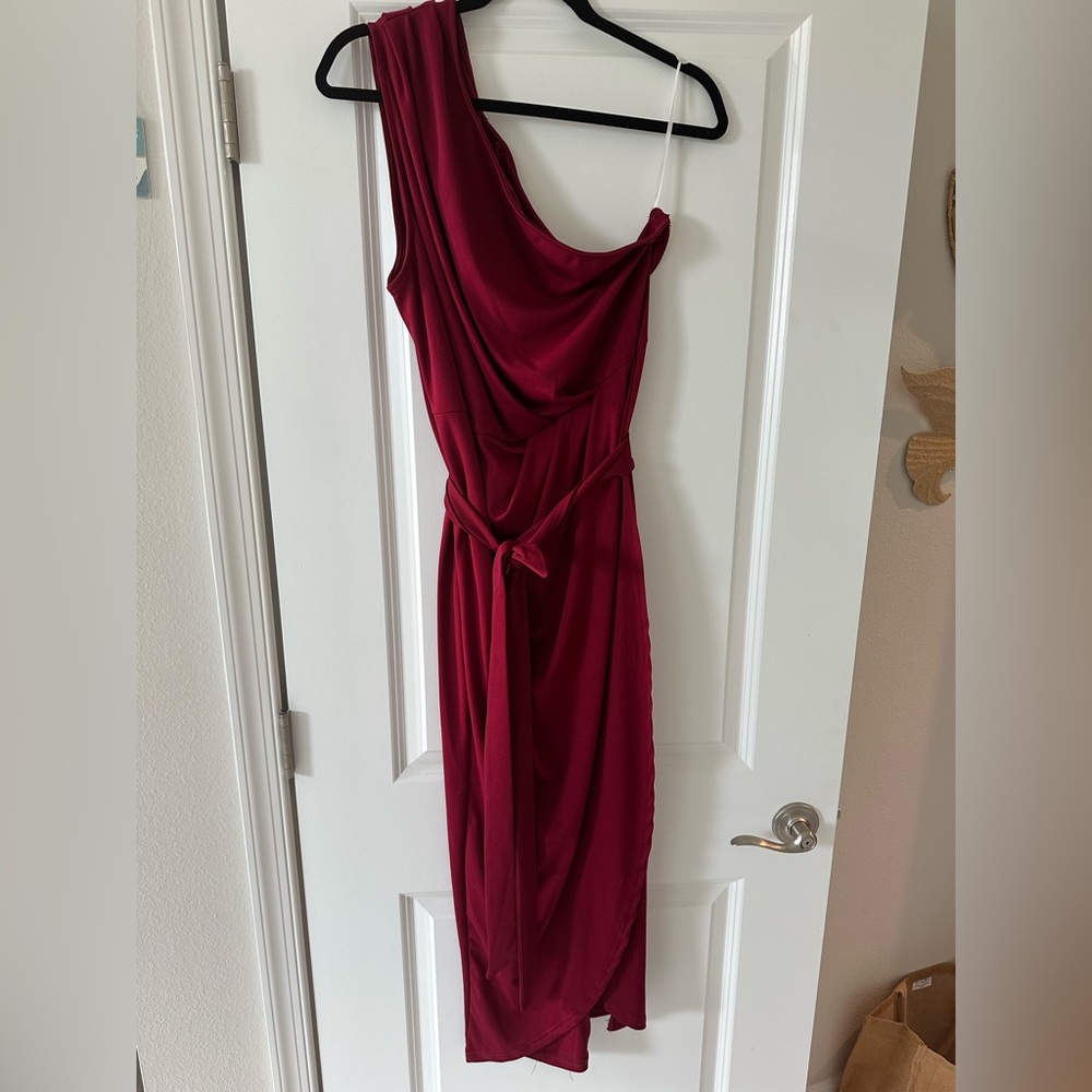 SHEIN One-Shoulder Burgundy Draped Midi Dress with Waist Tie